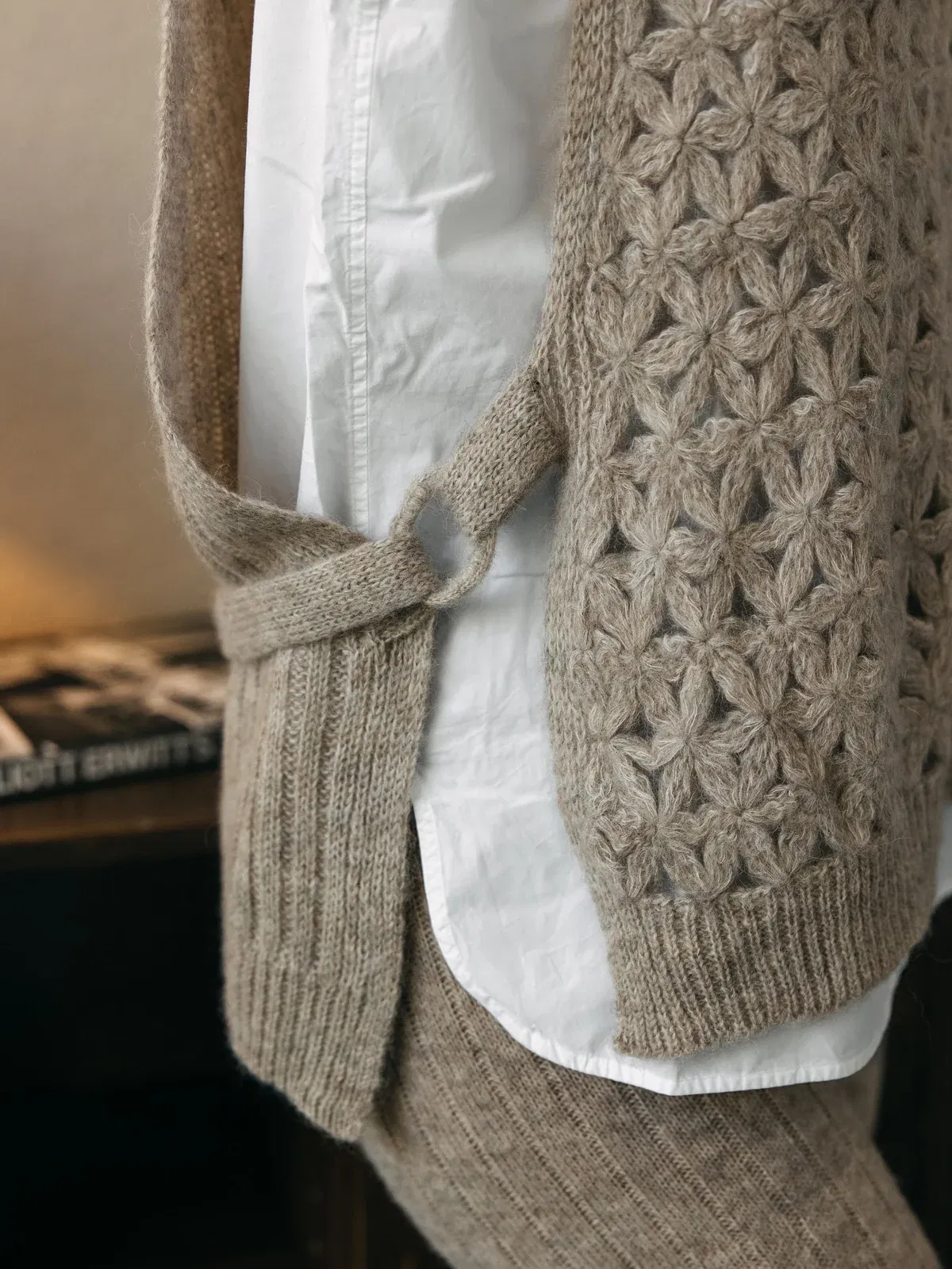 ita ito knitwear femme woman gilet flor sans manche baby alpaga beige 008