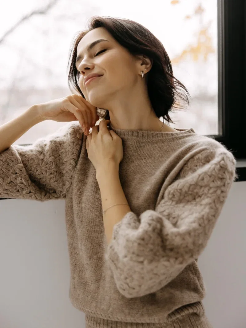 Mangas Fleurs Sweater - Light Brown 1 Mangas Fleurs Sweater