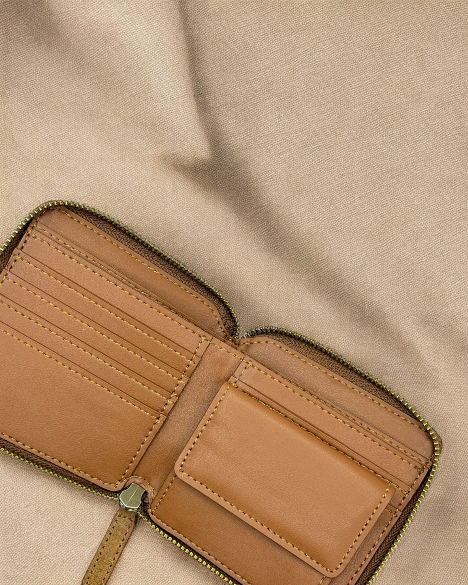 Kochi Small Zip Wallet - Cutch Brown 3 Cutch Brown leather wallet with a zipper