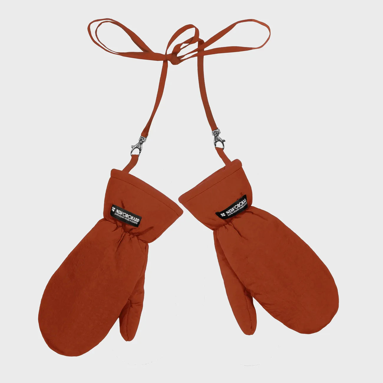 Winter Vegan Gloves Cinnamon 1 Cinnamon-colored vegan winter gloves made from recycled materials with adjustable wrist straps. - The New Orchard - Fresh Cinnamon