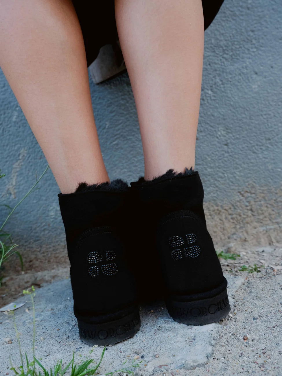 Classic Vegan Short Black Crystal 8 Winter charcoal black vegan short boots with crystal details – sustainable wear