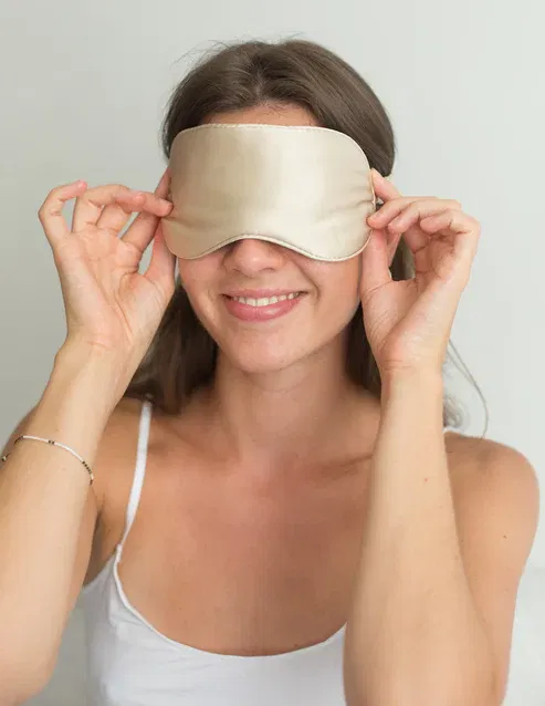 Deeya Uni organic silk night mask 1 Deeya Uni organic silk night mask