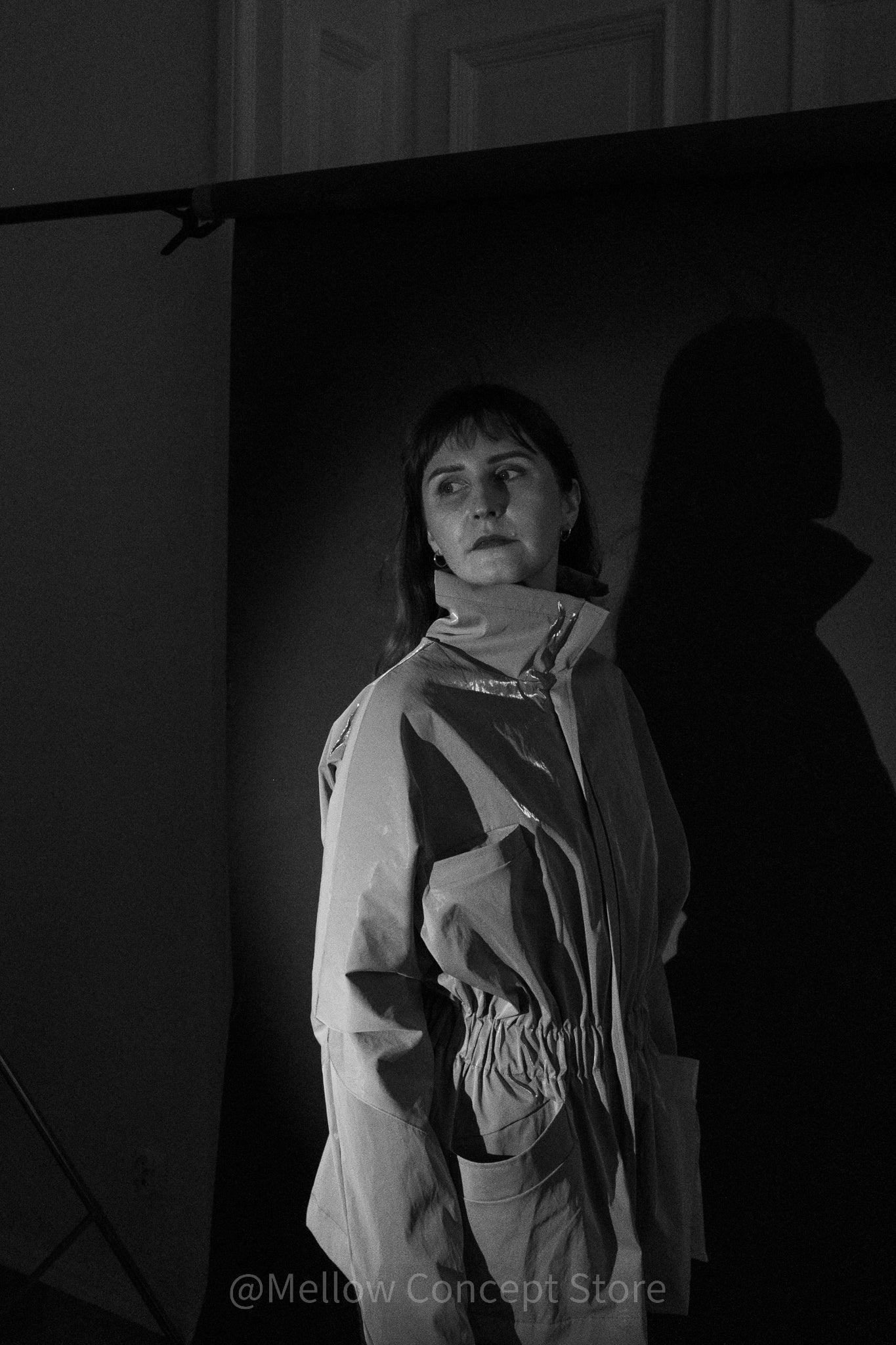 Single-Panel Cotton Windbreaker with Lyocell/Wool Lining - Beige 5 Single-Panel Cotton Windbreaker with Lyocell/Wool Lining - Beige - Zubek.Co